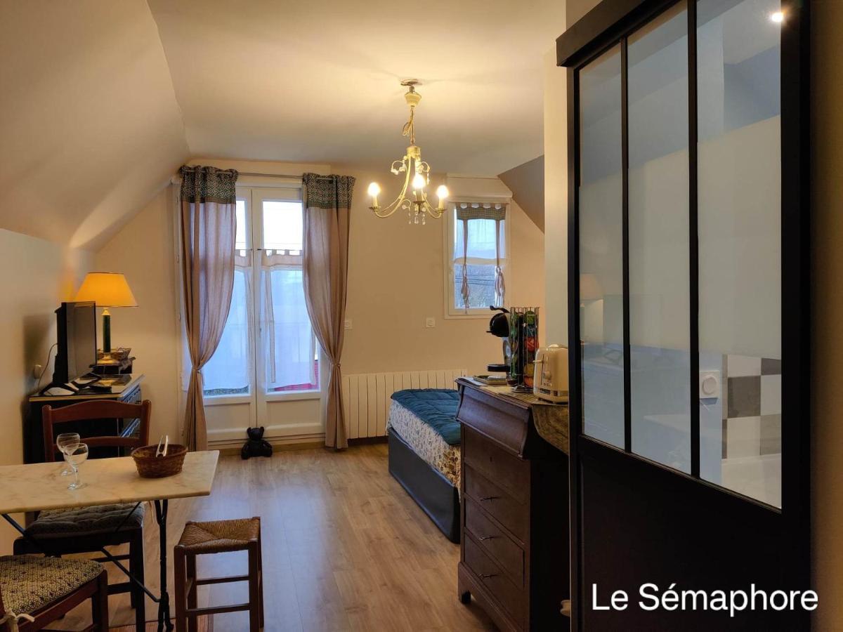 Du Cote De Chez Swann 1 Bed & Breakfast Trouville-sur-Mer Exterior photo