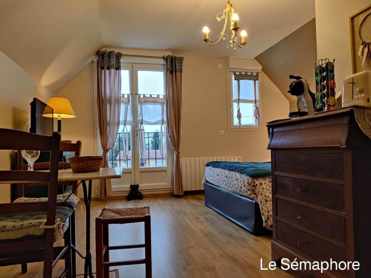 Du Cote De Chez Swann 1 Bed & Breakfast Trouville-sur-Mer Exterior photo