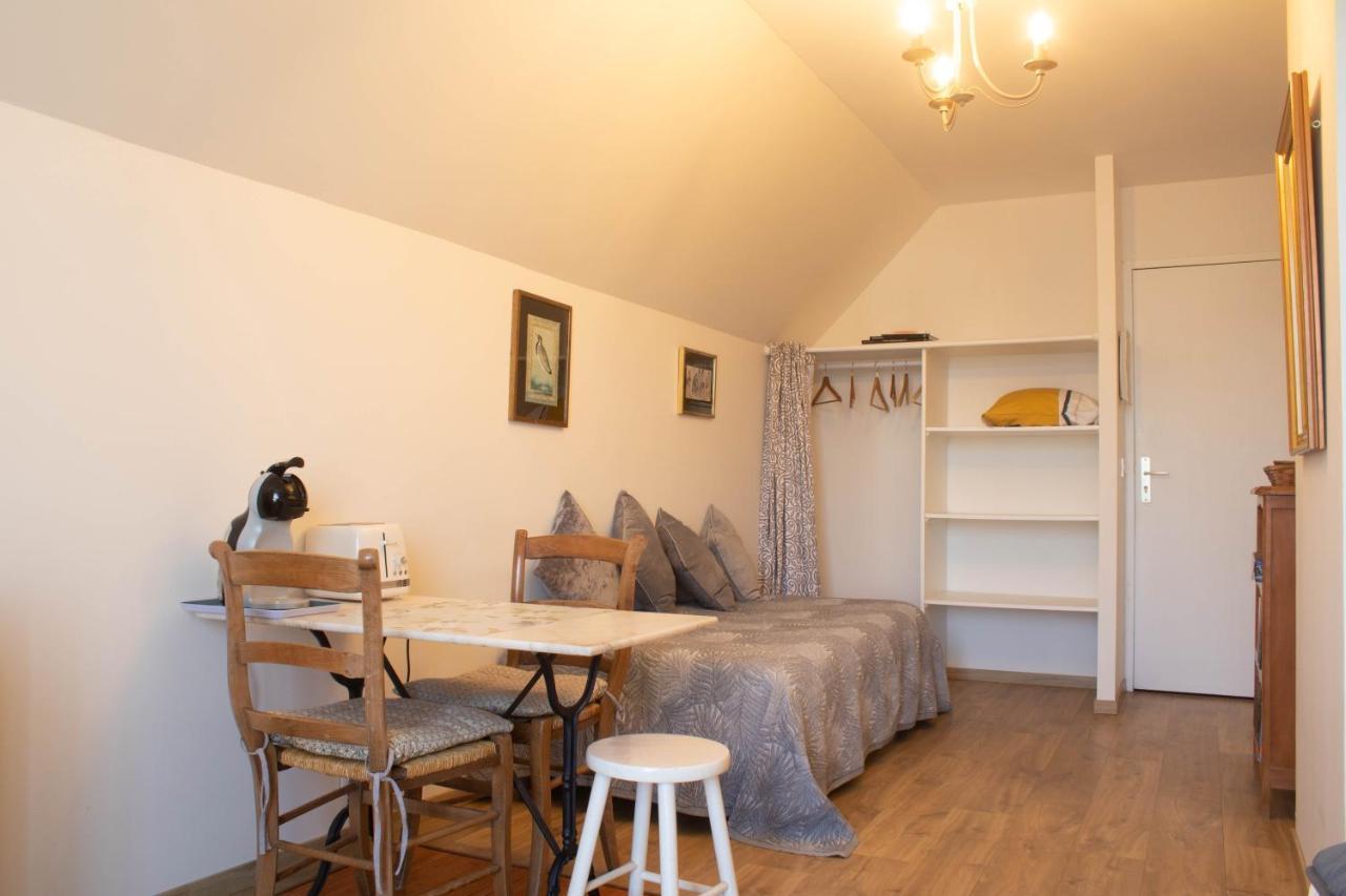 Du Cote De Chez Swann 1 Bed & Breakfast Trouville-sur-Mer Exterior photo